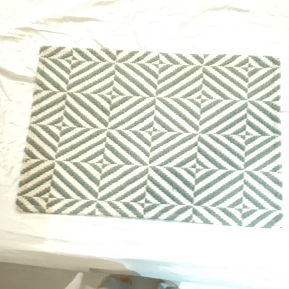 Bathroom mat - Picture 1 of 3